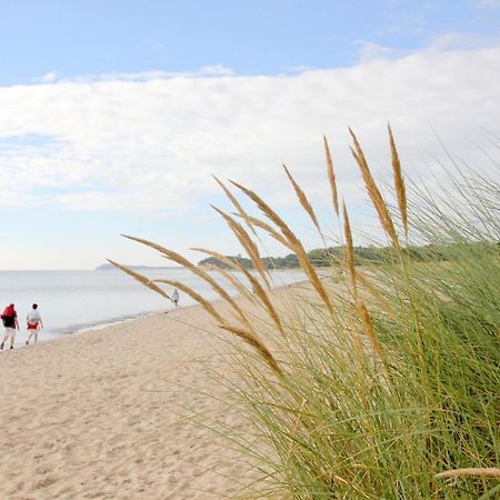 Strandnahe 2-Raum-Ferienwohnung Mit Balkon - Strandhaus Moenchgut Fewo 10 ロープベ エクステリア 写真